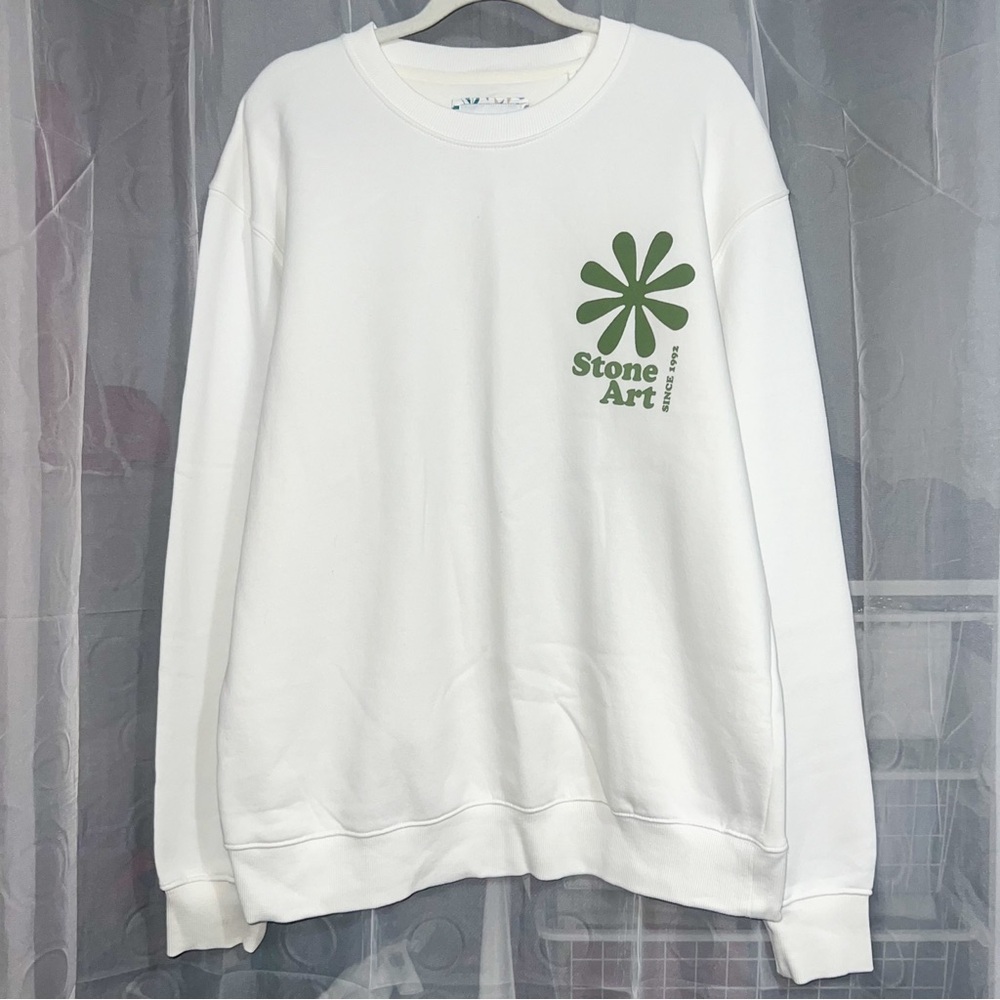Denim & Flower by Ricky Singh “Stone Art” Graphic Crewneck Sweatshirt, Size L